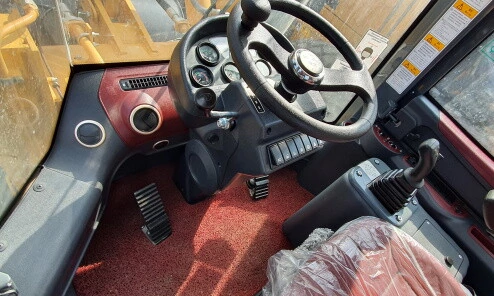 Фронтальный погрузчик Lonking CDM835H